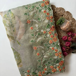 Saree de organza de tejido suave puro con estampado de flores digitales de rayas Zari, pieza de blusa sin costuras de trabajo de hilo multicolor para fiestas - Product Image 1