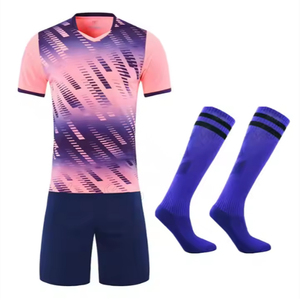 Nouvel ensemble de maillot de football pour hommes adultes, entraînement sportif, 100% polyester, manches courtes, respirant, léger, séchage rapide, uniforme - Product Image 4