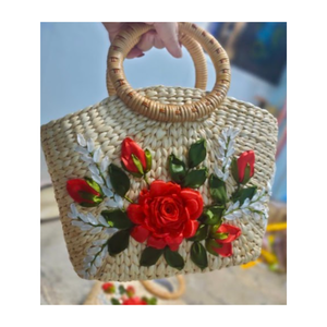 Bolsas de jacinto de agua natural tejidas a mano ideales para compradores con conciencia ecológica que buscan accesorios con estilo sostenible - Product Image 4