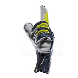 High Manufacturer's Sale Gants de gardien de but de football confortables et super souples en cuir latex fabriqués pour la protection de l'entraînement sportif - Product Image 6