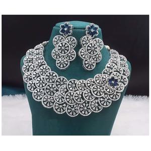 Ensemble de bijoux AD lourds collier de déclaration et boucles d'oreilles assorties pour mariages et réceptions à vendre d'Inde - Product Image 1