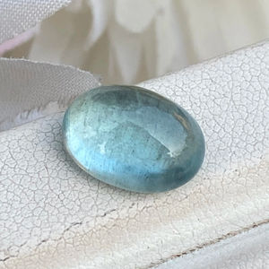 Cabochons en pierre naturelle de forme ovale aigue-marine de couleur supérieure avec une pierre précieuse en vrac de bon lustre pour la fabrication de bijoux 4.94 carats - Product Image 1