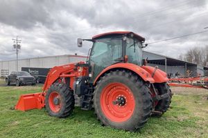 Barato para Tractor 2022 4WD Modelo 6TON Peso operativo con bomba de caja de cambios y rodamiento Buen Estado para la venta - Product Image 6