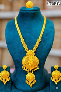 Ensemble de collier long en finition or de luxe avec pendentif rond design et boucles d'oreilles assorties 63135 - Product Image 4