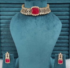 Ensemble de colliers ras du cou de qualité supérieure, peut être porté avec des vêtements ethniques et occidentaux, idéal pour les mariages, les fêtes, beau design tendance - Product Image 1