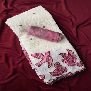 Sari de Tela Pura Crush VASTRA COTTAGE con Diseño de Aves en Panel, Detalles de Calado y Blusa de Diseñador, Ropa Festiva para Fiestas - Product Image 1