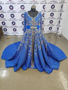 Caftan marocain Majestic-Vêtements et accessoires traditionnels musulmans brodés d'or - Product Image 4