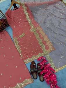 Lancement d'un costume de style lourd Collection de costumes lourds Roman Silk Heavy Sequence Embroidery Work Top & Palazzo With Organza Dupatta - Product Image 4