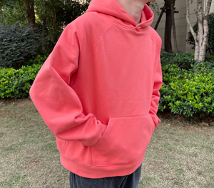 Sudadera con Capucha Premium Dorada de Corte Regular y Tejido Grueso |   Ecológico y Resistente al Viento |   Camuflaje Deportivo de Primavera |   Unisex - Product Image 2