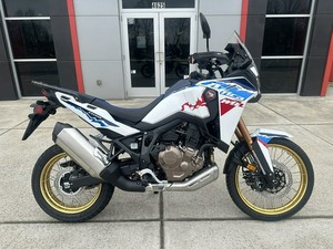 Prezzo perfetto per la nuova <span class=keywords><strong>Honda</strong></span> <span class=keywords><strong>Africa</strong></span> <span class=keywords><strong>Twin</strong></span> Adventure 2026, pronta per la spedizione in tutto il mondo - Product Image 2