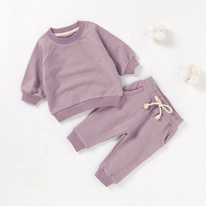 Ensemble survêtement unisexe décontracté d'hiver respirant et écologique avec logo personnalisé, deux pièces, sweat-shirt et jogging pour hommes et femmes, vente en gros - Product Image 6