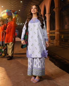 Trajes Étnicos Pakistaníes de Diseñador para Mujer AJM Trade House 1012, Material de Seda de Alta Calidad, Ropa India y Pakistaní - Product Image 2
