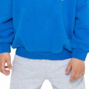 Sweat-shirt brodé graphique Sun Island couleur personnalisée pour enfants avec pull ras du cou design vague pour un confort unisexe - Product Image 5