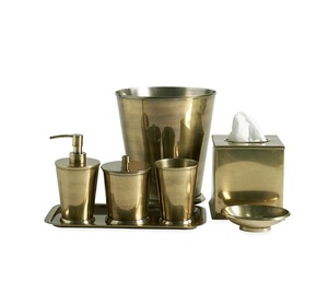 Ensemble de salle de bain en métal robuste pour des accessoires de salle de bain durables, assurant la stabilité et la résistance à la rouille - Product Image 1