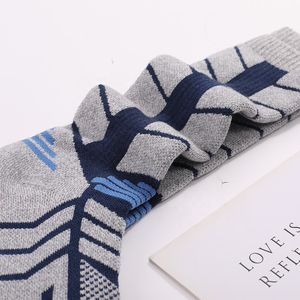 2026 chaussettes athlétiques de sport pour hommes sur mesure Spandex/Polyester respirant séchage rapide anti-dérapant Logo conçu chaussettes de cheville - Product Image 6