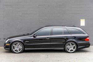 Mercedes-Benz E63 AMG Wagon 2007 Usado, Motor V8 de 6.2 Litros, Paquete Premium 1, Modificaciones de Rendimiento - Product Image 3