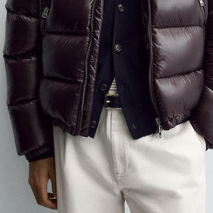 Blouson matelassé pour homme, manches longues, service OEM, prix de gros, avec capuche et poches / Tissu confortable et respirant - Product Image 2