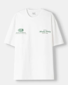 เสื้อยืดผู้ชายทรงโอเวอร์ไซส์สไตล์เรโทร ผ้าฝ้าย 100% คุณภาพสูง พิมพ์ลายโลโก้ตามสั่ง ทรงหลวม สไตล์สตรีท ดีไซน์สั่งทำพิเศษ เนื้อผ้า GSM สูง - Product Image 4