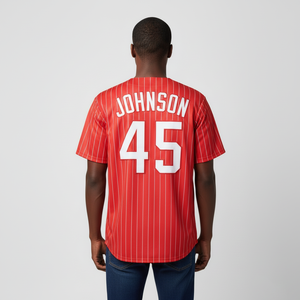 Camiseta de Béisbol Personalizada con Franjas OEM, Nombre y Número Personalizados, Transpirable, 100% Poliéster, Antibacteriana, Roja - Product Image 4