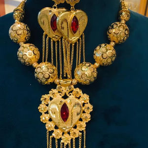 Conjunto de Joyería Vintage de Dubái en Oro de 24K, Broches Clásicos de Perlas y Flores, Aretes, Collar, Regalo de Aniversario con Diamantes, Material de Cobre - Product Image 1