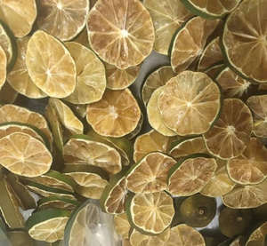 Tranches de roue de limes vertes déshydratées bio de haute qualité pour faire des décorations de boissons à cocktails - Product Image 3