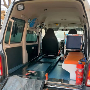 AMBULANCIA DE EMERGENCIA DE TRANSPORTE DE PACIENTES MARUTI EECO NUEVA EXPORTACIÓN DESDE LA INDIA AMBULANCIA LISTA PARA USAR - Product Image 4