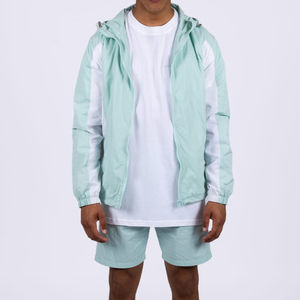 Conjunto de Chaqueta con Capucha y Cremallera y Pantalones Cortos Unisex Ligeros Personalizados al por Mayor, Cortavientos de Bloques de Color Sólido con Parches, Ecológico - Product Image 1