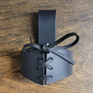 Soporte de cuero estilo animal pulido para cuernos vikingos tamaño libre - Product Image 5