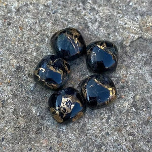 Superbe Turquoise Cuivre Noir Naturel 10x10mm, Cabochon à Coupe Coussin Hautement Poli, Fond Plat, Pierre Précieuse en Vrac pour la Fabrication, Vente en Gros - Product Image 1
