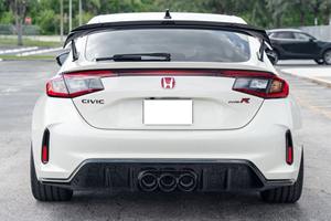 Honda Civic Type R AWD 2023, faible kilométrage, boîte automatique, conduite à gauche, cuir foncé, jantes R18 - Product Image 6