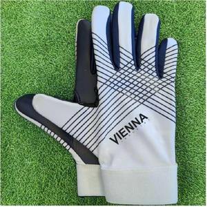 ถุงมือกีฬา GAA สีดำ/ขาว แบบมืออาชีพ พร้อมสายรัดแบบไม่มีสายรัดและฝ่ามือทำจากยางลาเท็กซ์ ขายส่ง - Product Image 1