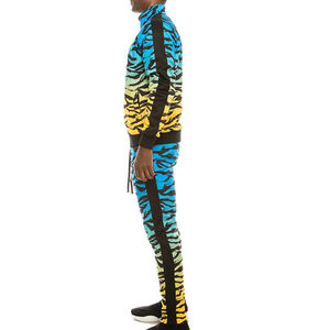 Vente directe usine – Survêtements personnalisés à capuche pour hommes, coupe ajustée, respirants, en sublimation, polyester/coton - Product Image 4