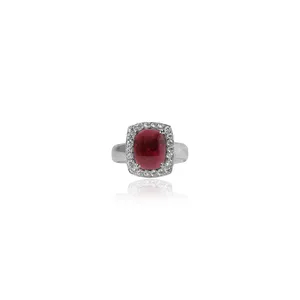 Bague en argent sterling 925 avec grenat géométrique élégant, sertie de griffes, design délicat, plaqué rhodium, hypoallergénique, scintillante et luxueuse - Product Image 4