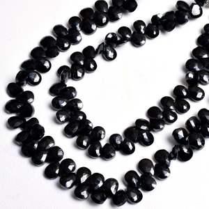 Vente en gros de perles briolettes à facettes en forme de poire en onyx noir naturel perles de pierre en vrac pour la fabrication de bijoux - Product Image 6