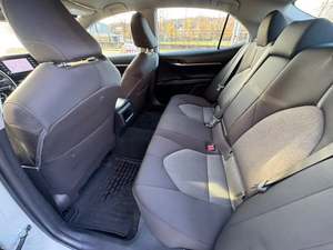 Increíble Toyota Camry LE AWD 20232022 en perfectas condiciones con poco kilometraje en stock, ofrecido a una oferta increíble que no querrás perderte - Product Image 3