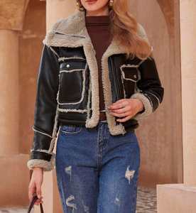 Chaquetas de Mujer de Cuero de Invierno de Lujo con Acabado Negro, Chaquetas Largas Transpirables al por Mayor con Ribete de Piel Beige y Forro Cálido - Product Image 4