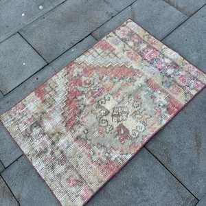 Tapis vintage 1,8x2,8 pieds, petit tapis turc, tapis oriental rouge brun - Product Image 2