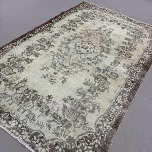 พรมตุรกีโบราณขนาดใหญ่ 6x9.3 ฟุต สีเทา ลายพิมพ์นามธรรม ทำจากขนสัตว์ - Product Image 2