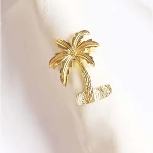 Anneau de serviette rond en feuilles noires pour la décoration de la table à manger - Product Image 2