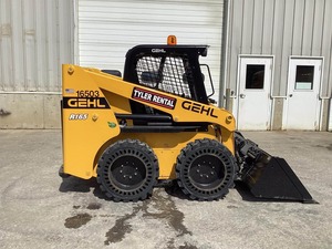 Minicargadora usada Clean 2020 Gehl R165 con motor Kubota, bomba hidráulica MOOG, carga nominal de 200 toneladas a la venta - Product Image 5