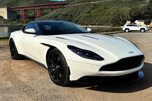 รถ Aston Martin DB11 AMR ปี 2019 สภาพดีเยี่ยม มือสอง - Product Image 5