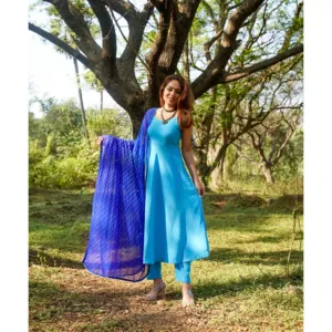 Ensemble de costume bleu pour femme Aasmani - Product Image 3