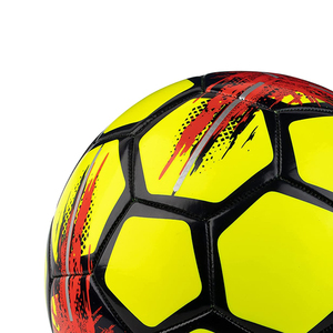 Ballon de football sportif en cuir Pu de haute qualité Ballon de football d'entraînement pour sports de plein air de taille personnalisée à vendre - Product Image 3