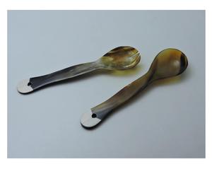 Corne de buffle faite à la main avec poignée en résine Cuillère à salade Serveurs à salade pour ustensiles de cuisine - Product Image 5