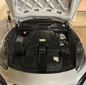 PORSCHE CAYENNE TURBO S E-HYBRID COUPE 2023 EXTREMEMENT PROPRE, PRÊT À ÊTRE EXPÉDIÉ - Product Image 6