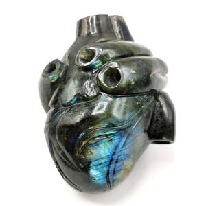 Cœur anatomique sculpté en labradorite naturelle - Cœur humain/Cœur de cristal - reiki/chakra/énergie guérisseuse - 1,1 kg et 5 pouces - Product Image 1