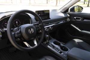 Honda Civic Touring 2022 d'occasion propre - Product Image 4