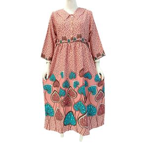 Robes décontractées pour femmes à manches longues et col en V avec boutons, robe musulmane par Chrysanta - Product Image 2