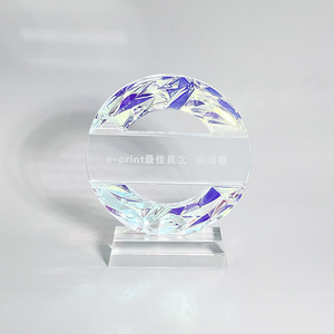 Trophée en bois et cristal imprimé UV pour les cadeaux promotionnels et les cadeaux de bienvenue - Product Image 1