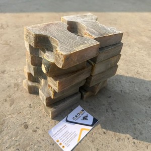 Empuñadura de Espada Yemení de Cuerno Animal Real, Hecha a Mano, Arte y Coleccionable, Personalizada - Product Image 1